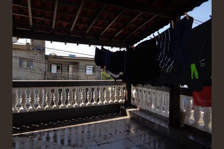 Casa à venda com 179m², 4 quartos e 6 vagas Casa à venda com 179m², 4 quartos e 6 vagasLAVANDERIA