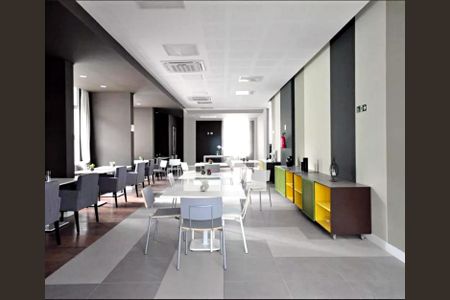 Apartamento para alugar com 39m², 1 quarto e 1 vaga Apartamento para alugar com 39m², 1 quarto e 1 vagaÁrea comum - Salão de festas