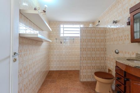 Apartamento para alugar com 130m², 2 quartos e sem vagaBanheiro