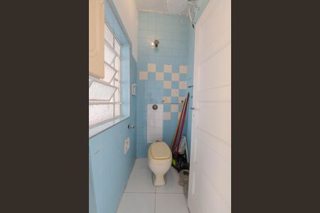 Apartamento para alugar com 130m², 2 quartos e sem vagaBanheiro de serviço