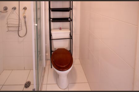 Apartamento à venda com 41m², 2 quartos e 1 vaga Apartamento à venda com 41m², 2 quartos e 1 vagaBanheiro social