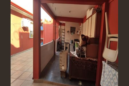 Casa à venda com 300m², 2 quartos e 3 vagasAREA EXTERNA