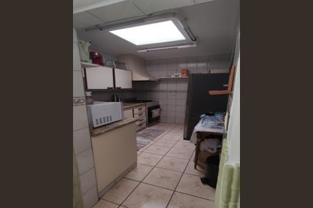 Casa à venda com 300m², 2 quartos e 3 vagasCOZINHA