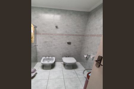 Casa à venda com 300m², 2 quartos e 3 vagasWC