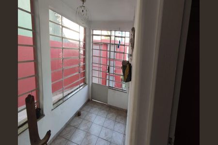 AREA INTERNA de casa à venda com 2 quartos, 300m² em Centro, Osasco