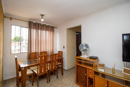 Apartamento à venda com 63m², 2 quartos e 1 vaga Apartamento à venda com 63m², 2 quartos e 1 vagaSala