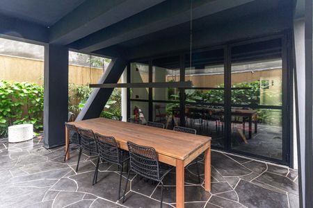 Studio à venda com 25m², 1 quarto e sem vaga Studio à venda com 25m², 1 quarto e sem vagaSalão de Festas