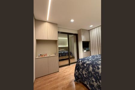 Apartamento à venda com 259m², 4 quartos e 3 vagasQuarto 