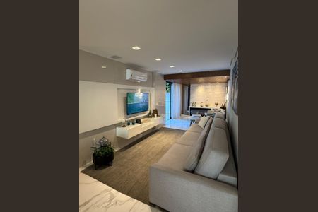 Sala  de apartamento à venda com 4 quartos, 259m² em Funcionários, Belo Horizonte