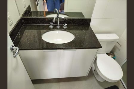 Banheiro Social de apartamento para alugar com 1 quarto, 40m² em Vila Regente Feijó, São Paulo