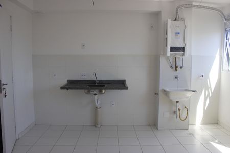 Apartamento à venda com 35m², 2 quartos e 1 vagaCozinha com tanque
