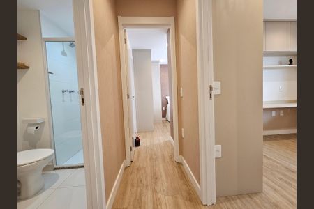 Apartamento à venda com 64m², 2 quartos e 1 vagaCorredor