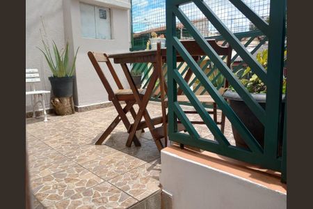 Casa à venda com 91m², 2 quartos e 1 vagaARAE EXTERNA