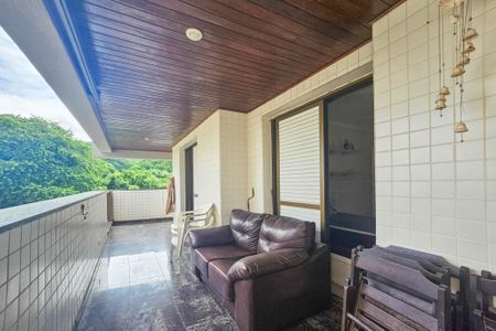 Apartamento para alugar com 160m², 3 quartos e 1 vaga