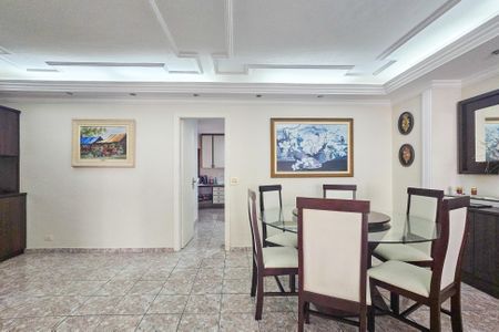 Apartamento para alugar com 160m², 3 quartos e 1 vaga