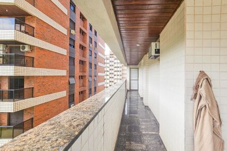 Apartamento para alugar com 160m², 3 quartos e 1 vaga