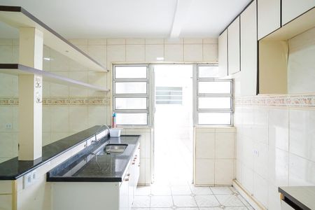 Apartamento para alugar com 120m², 2 quartos e 4 vagasCozinha