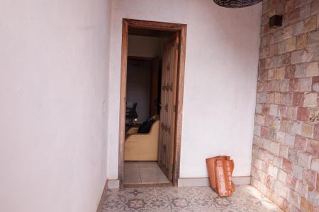 Casa à venda com 153m², 3 quartos e sem vaga Casa à venda com 153m², 3 quartos e sem vagaVaranda