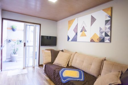 Casa à venda com 153m², 3 quartos e sem vaga Casa à venda com 153m², 3 quartos e sem vagasala