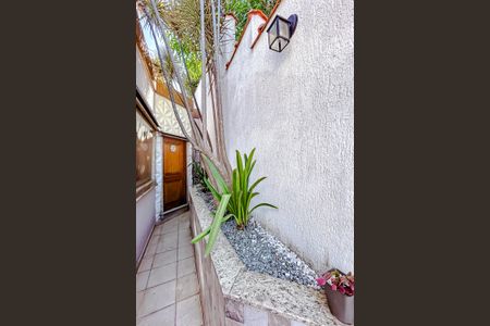 Casa à venda com 180m², 1 quarto e 1 vagaÁrea externa