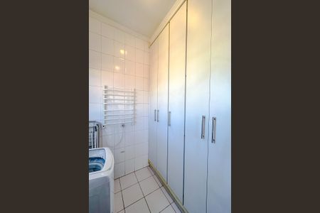 Casa à venda com 180m², 1 quarto e 1 vagaÁrea de Serviço