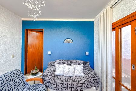 Casa à venda com 180m², 1 quarto e 1 vagaSala