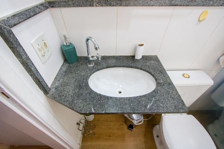 Apartamento à venda com 130m², 3 quartos e 1 vaga Apartamento à venda com 130m², 3 quartos e 1 vagaBanheiro do quarto 1