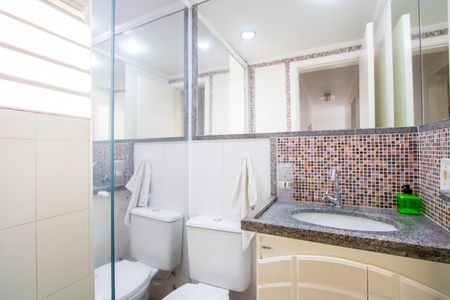 Apartamento à venda com 130m², 3 quartos e 1 vaga Apartamento à venda com 130m², 3 quartos e 1 vagaBanheiro social