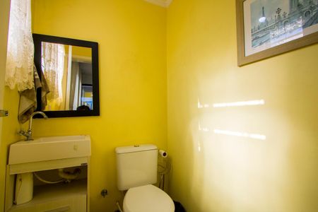 Apartamento à venda com 130m², 3 quartos e 1 vaga Apartamento à venda com 130m², 3 quartos e 1 vagaLavabo