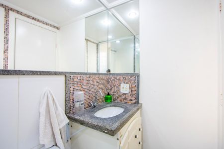 Apartamento à venda com 130m², 3 quartos e 1 vaga Apartamento à venda com 130m², 3 quartos e 1 vagaBanheiro social