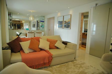 Apartamento à venda com 123m², 3 quartos e 2 vagasSala