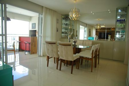 Apartamento à venda com 123m², 3 quartos e 2 vagasSala