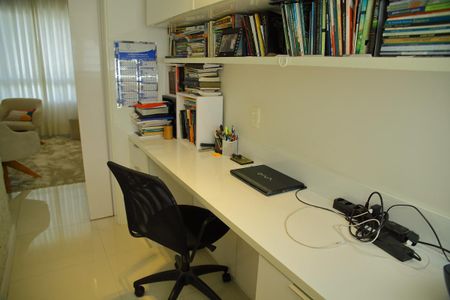 Apartamento à venda com 123m², 3 quartos e 2 vagasEscritório  (Sala) 