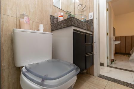 Apartamento para alugar com 72m², 2 quartos e sem vagaBanheiro Social