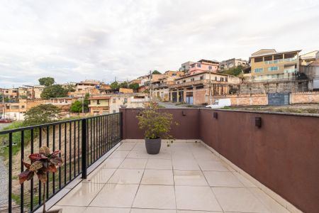 Apartamento para alugar com 72m², 2 quartos e sem vagaVaranda