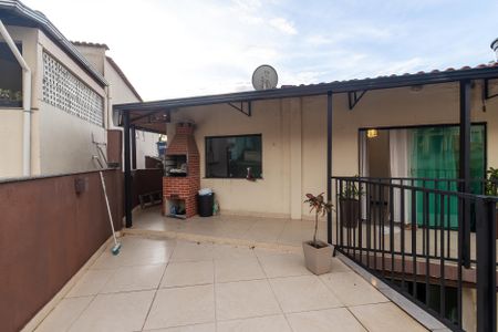 Apartamento para alugar com 72m², 2 quartos e sem vagaVaranda