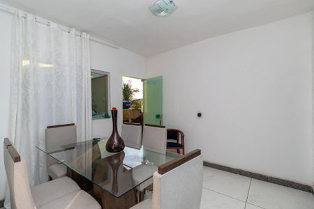 Apartamento para alugar com 72m², 2 quartos e sem vagaSala de Jantar