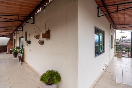Apartamento para alugar com 72m², 2 quartos e sem vagaVaranda