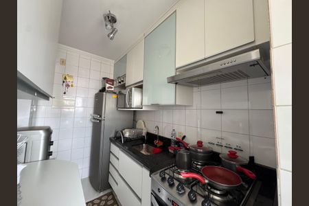 Cozinha de apartamento à venda com 3 quartos, 72m² em Conceicao, Osasco