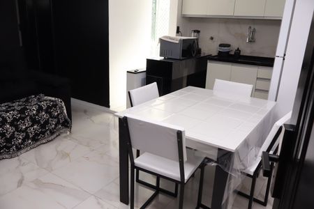 Apartamento para alugar com 2 quartos, 54m² em Costa Azul, Salvador