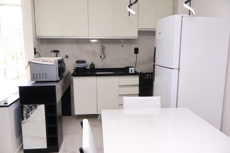 Apartamento para alugar com 2 quartos, 54m² em Costa Azul, Salvador