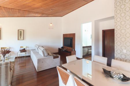 Sala de casa à venda com 4 quartos, 325m² em Jardim Guapira, São Paulo