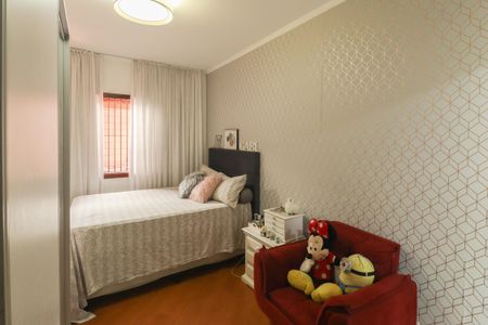 Casa à venda com 325m², 4 quartos e 4 vagas Casa à venda com 325m², 4 quartos e 4 vagasSuíte 2