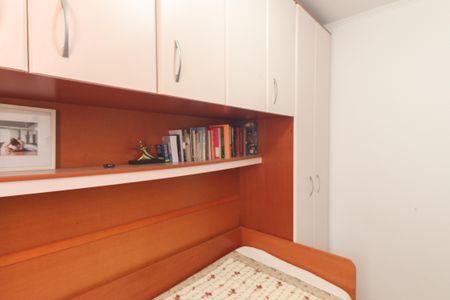 Casa à venda com 325m², 4 quartos e 4 vagas Casa à venda com 325m², 4 quartos e 4 vagasQuarto