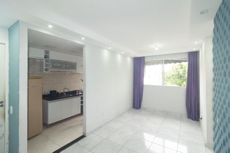 Sala de apartamento para alugar com 2 quartos, 44m² em Cosmos, Rio de Janeiro