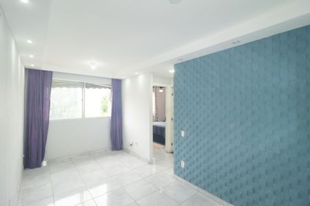 Sala de apartamento para alugar com 2 quartos, 44m² em Cosmos, Rio de Janeiro