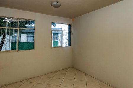 Sala de apartamento para alugar com 3 quartos, 78m² em São João Batista, Belo Horizonte