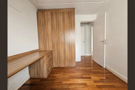 Apartamento à venda com 116m², 3 quartos e 4 vagasQuarto 2