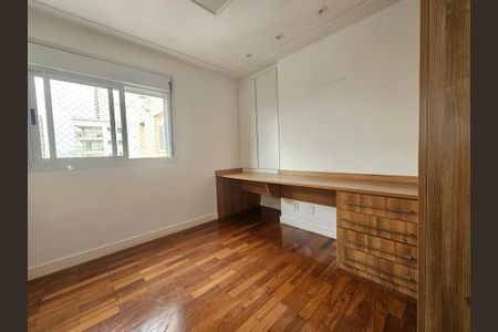 Apartamento à venda com 116m², 3 quartos e 4 vagasQuarto 2
