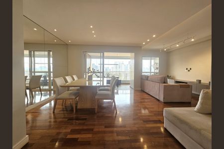 Apartamento à venda com 116m², 3 quartos e 4 vagasSala